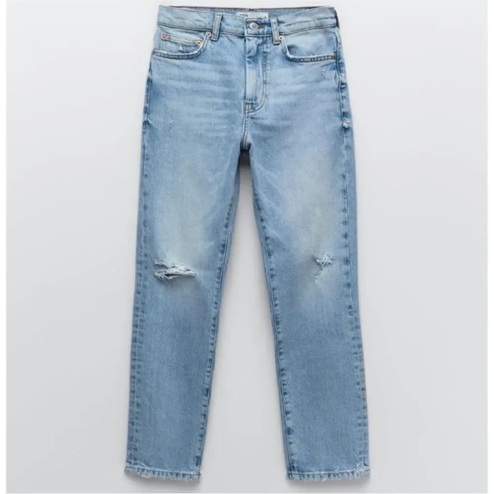 Zara the new slim cropped Light Blue Distressed Jeans